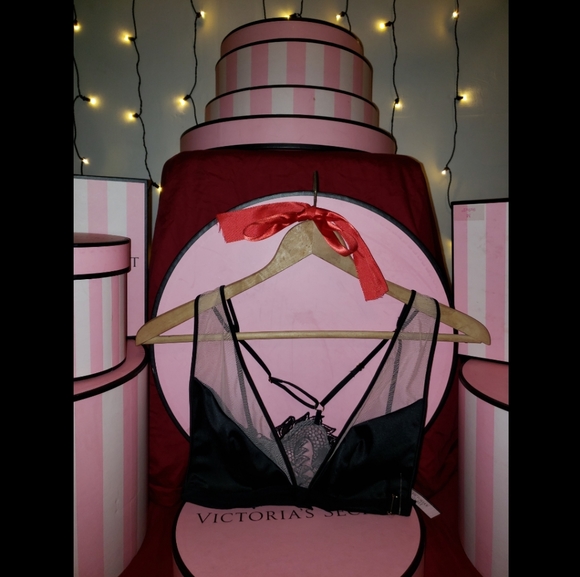 Victoria Secret Luxe Lingerie Dragon Lace Bra - Picture 3 of 6